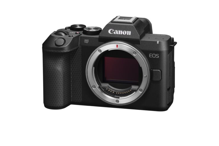 Canon EOS R8 Mark II: 546 grammi con l’IBIS dentro