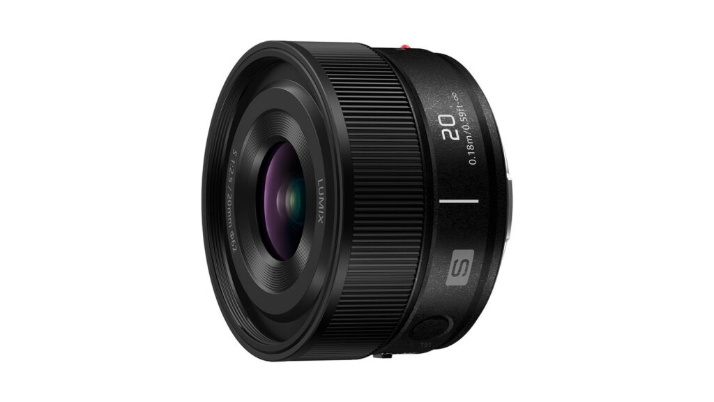 LUMIX S 20mm F2.5: 142 grammi, e i firmware del 13 ottobre