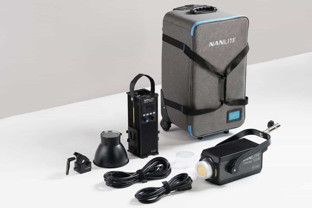 Nanlite Forza 720 in location: corrente, batterie e generatore