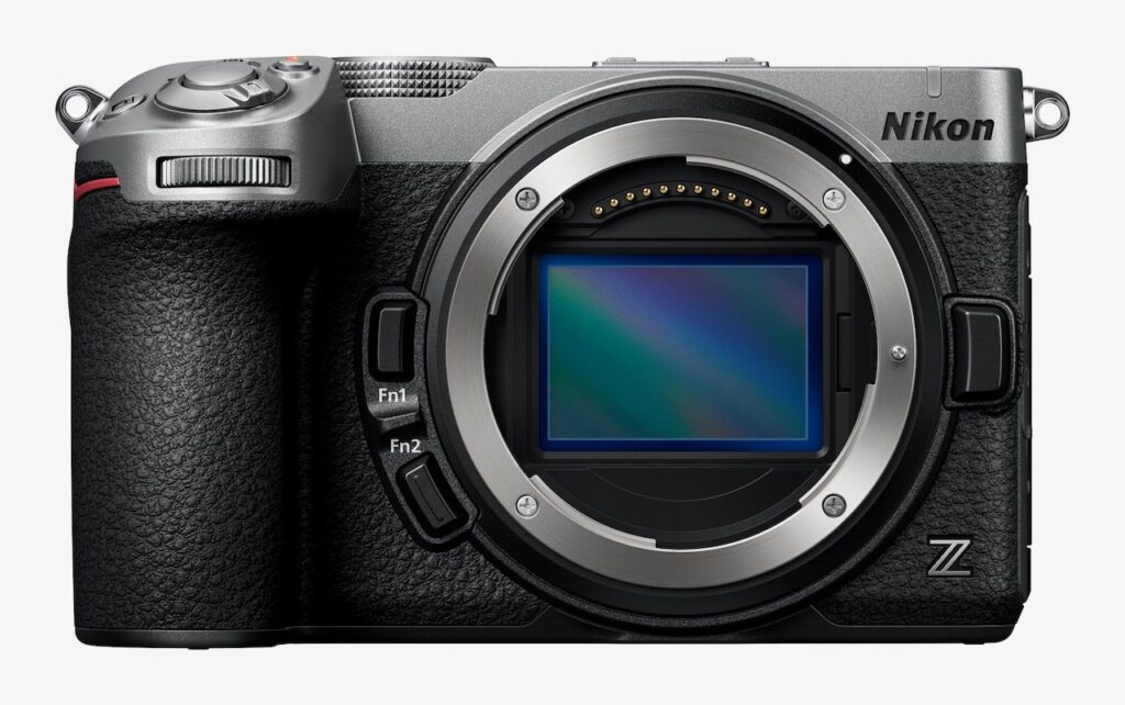 Nikon Z5IIC: RAW a 12 bit su SD a 1.399 dollari, senza mirino