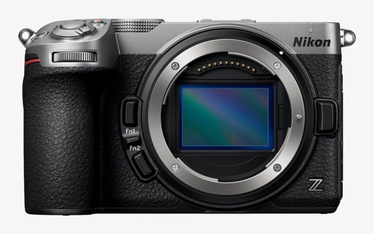 Nikon Z5IIC: RAW a 12 bit su SD a 1.399 dollari, senza mirino