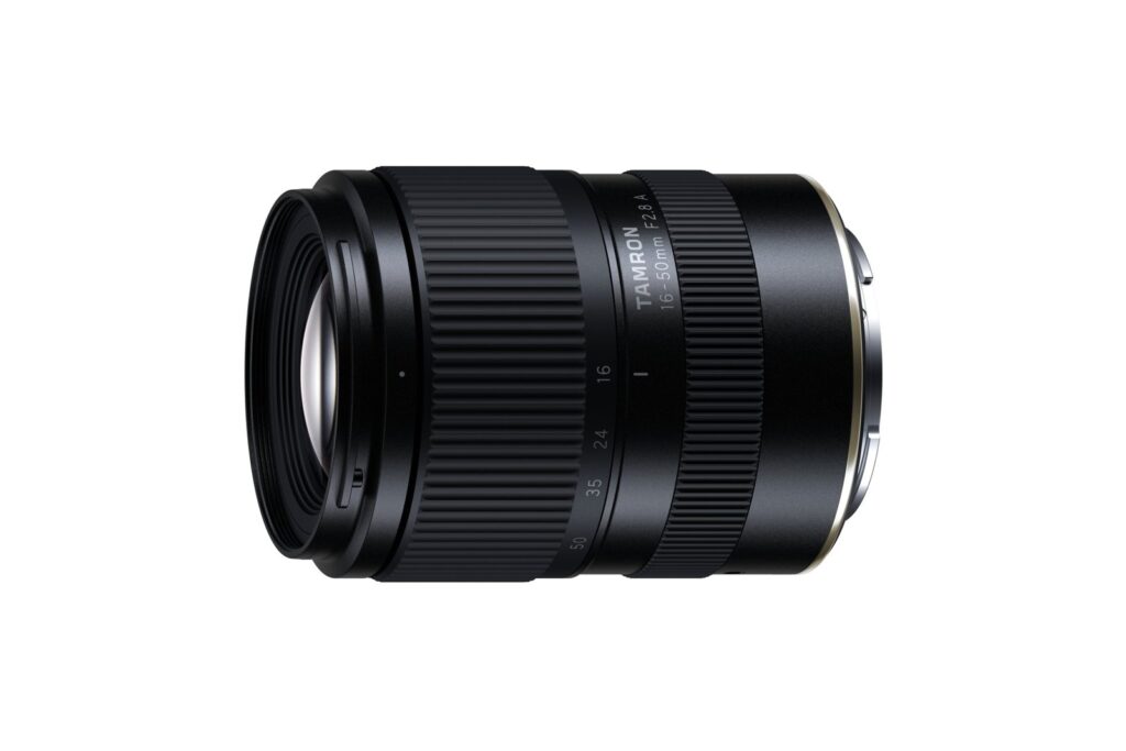 Tamron 16-50mm F2.8 A: zoom APS-C da 305 grammi, da 469 euro